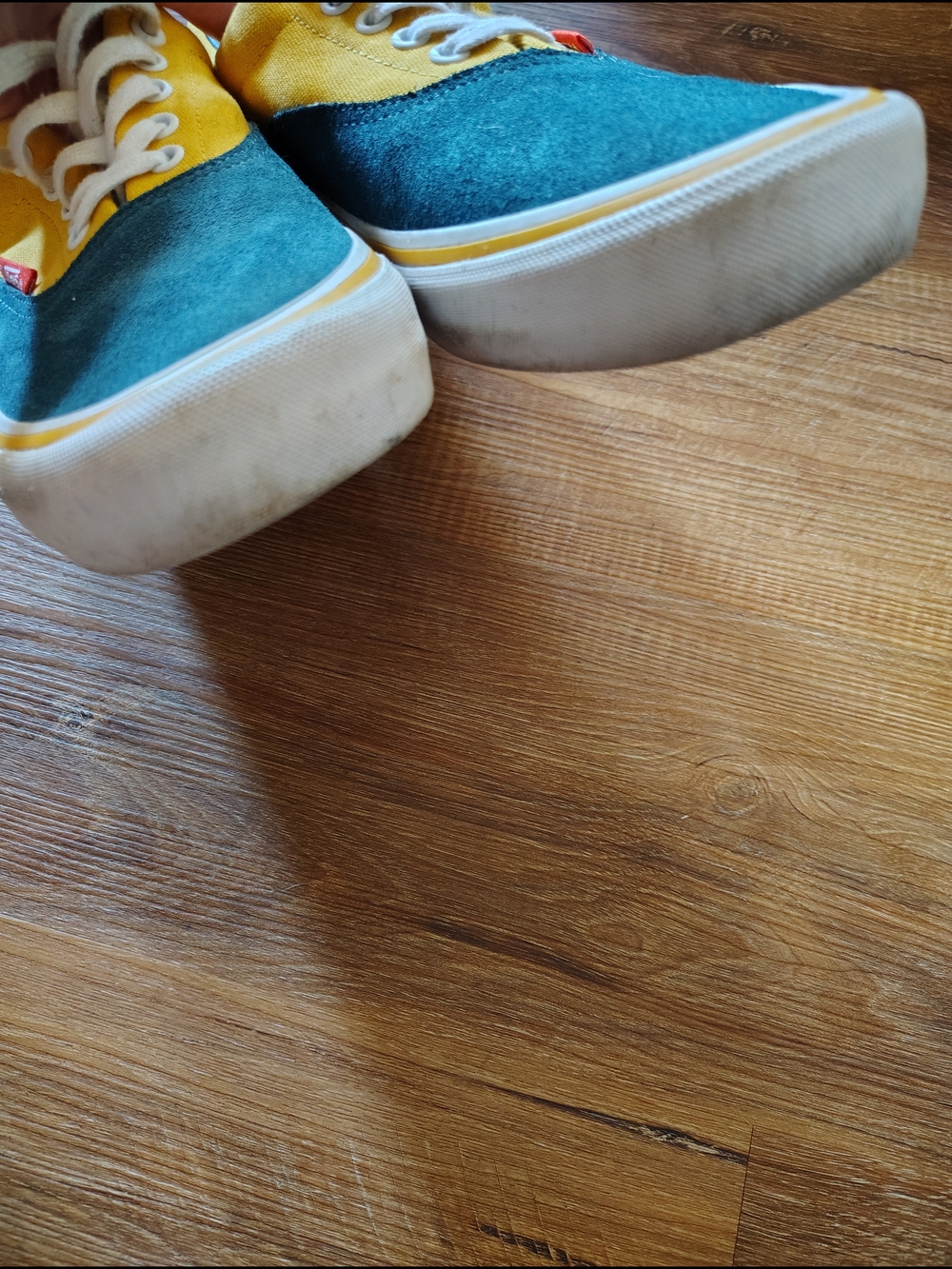 Vans Two-Tone Green and Yellow Low Top Sneakers Retro - Picture 6 of 9